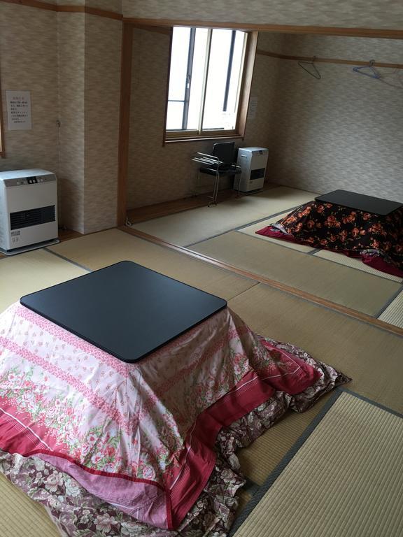 Готель Onsen Minshuku Yutakaya Юдзава Екстер'єр фото