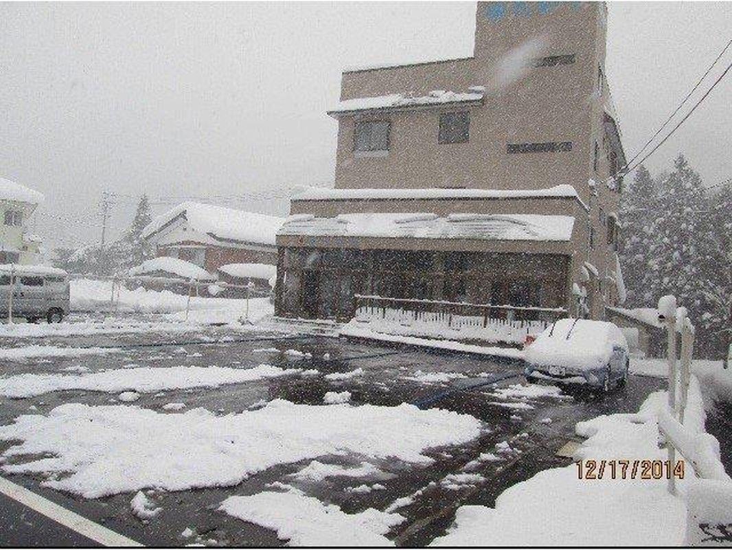 Готель Onsen Minshuku Yutakaya Юдзава Екстер'єр фото